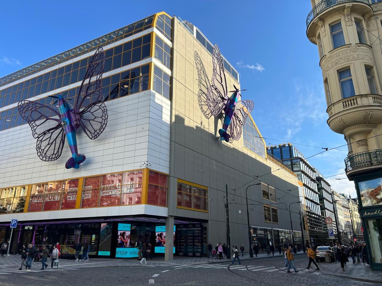 Hostel Downtown Прага Экстерьер фото